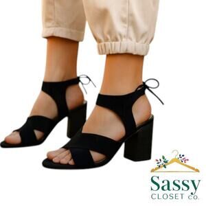 ✨ FRANCO SARTO Black Leather Wrap Block Heels Sandals 9 EUC 🖤